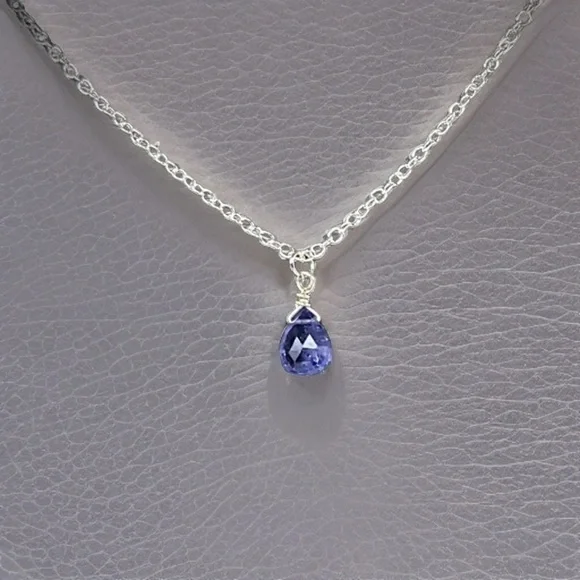 Genuine Tanzanite Pendant Necklace! - Picture 2 of 10